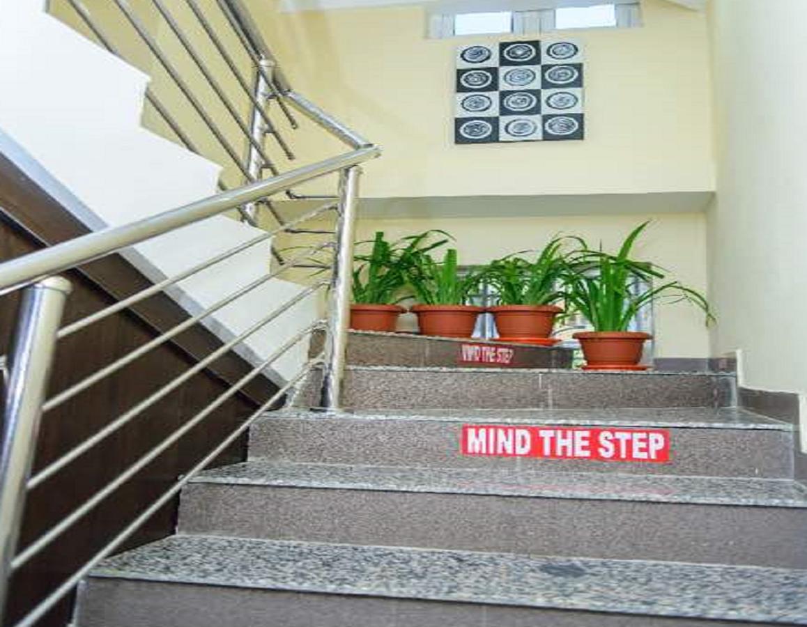 215 West Apartment Abuja Esterno foto
